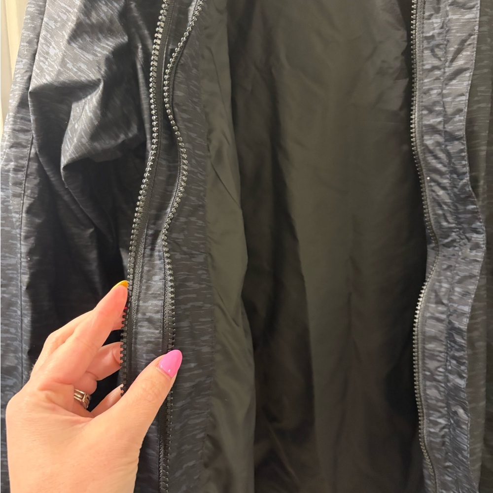 Columbia Waterproof Jacket - Picture 5 of 5